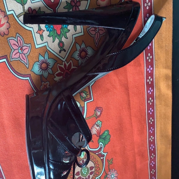 Calvin Klein Peper Patent Black Platform Heels - SIZE 7M - Picture 9 of 15